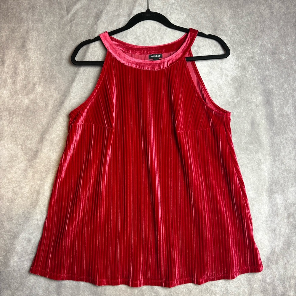 Torrid Red Velvet Pleated Goddess Neck Satin Tank Top Size 00 women’s 10/12